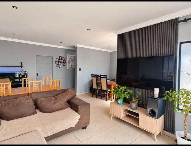 3 BEDROOM HOUSE FOR SALE IN BRENTWOOD PARK AH
